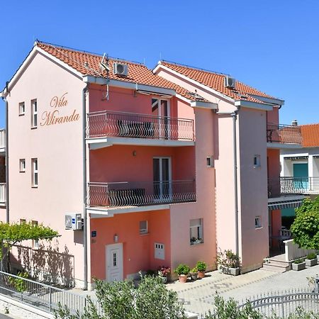 Apartments Villa Miranda Vodice Bagian luar foto