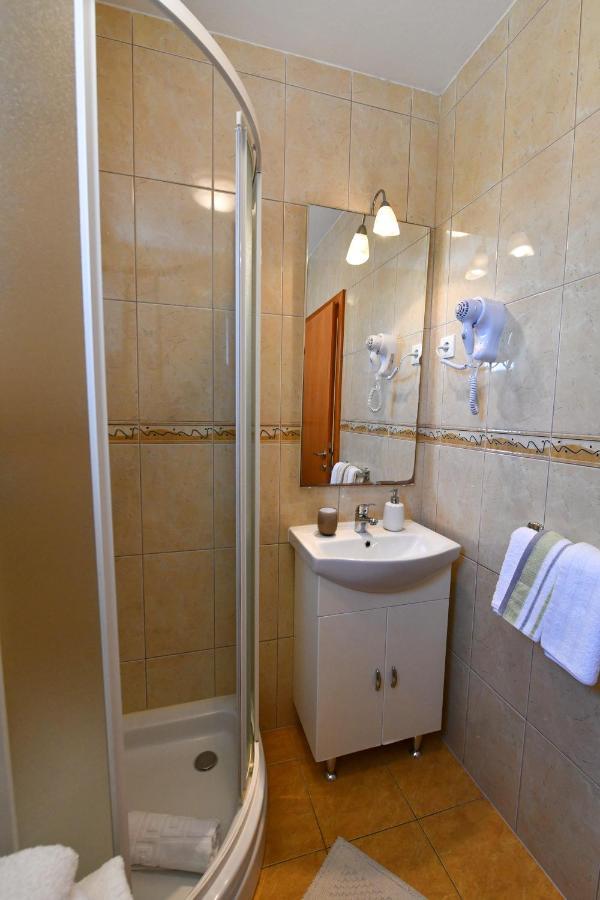 Apartments Villa Miranda Vodice Bagian luar foto