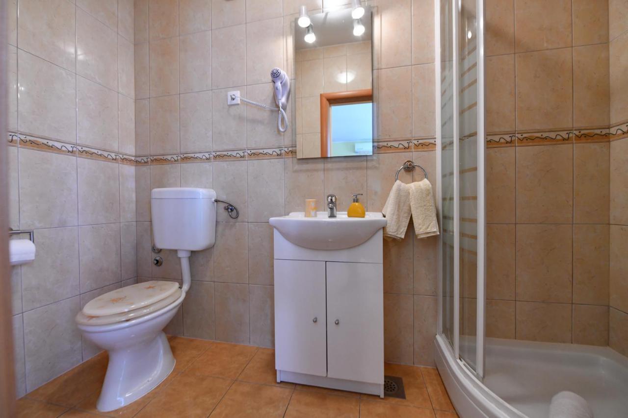 Apartments Villa Miranda Vodice Bagian luar foto